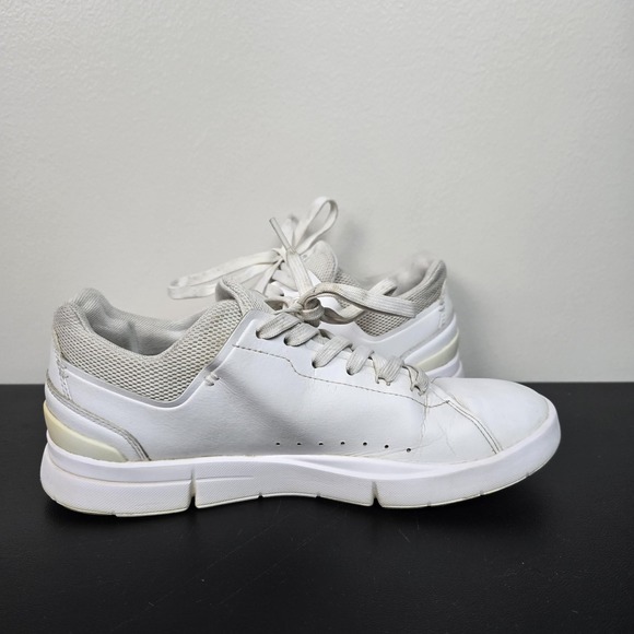 On Shoes Womens Size 8.5 White THE ROGER Advantage Tennis Court Running Sneakers - Picture 6 of 10